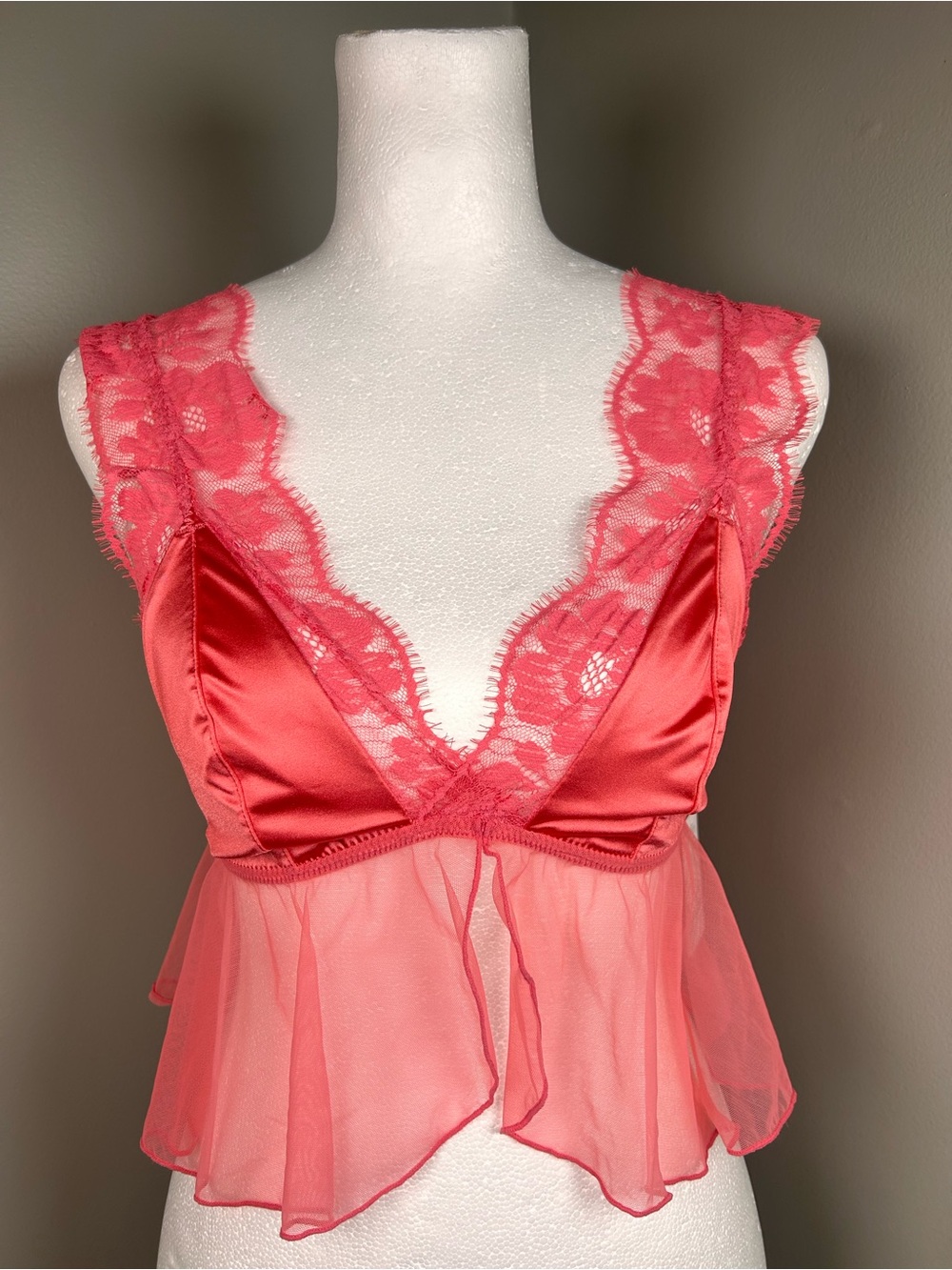 Auden Mauve Pink Lace Satin
Babydoll Lingerie Top NWT Size Small